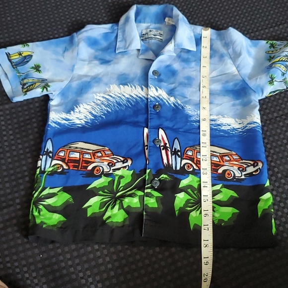 Pineapple Connection, surfing, short sleeve, shirt, size small (4/5) - Picture 9 of 10